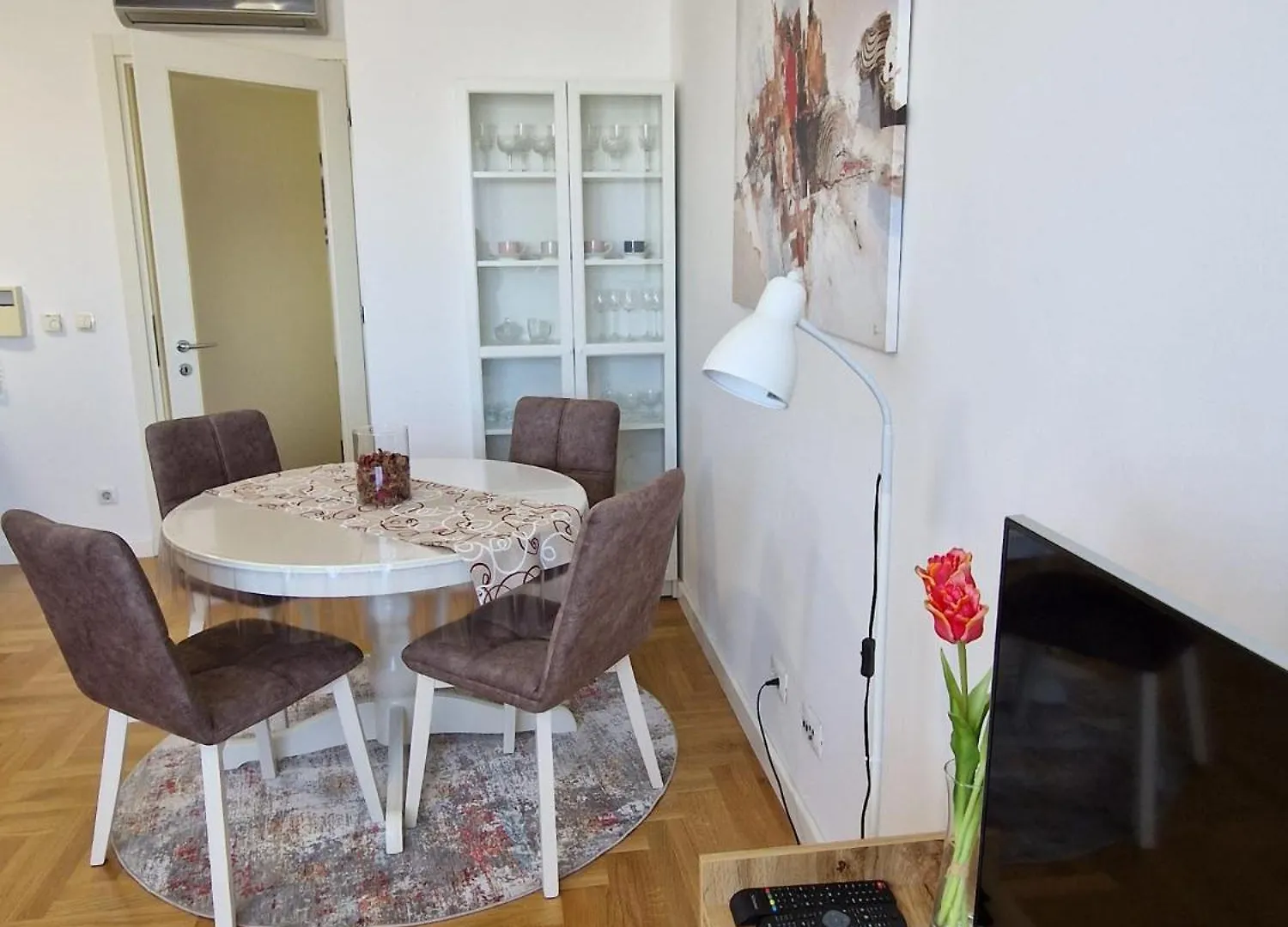 Apartman Diana 자다르 0*,